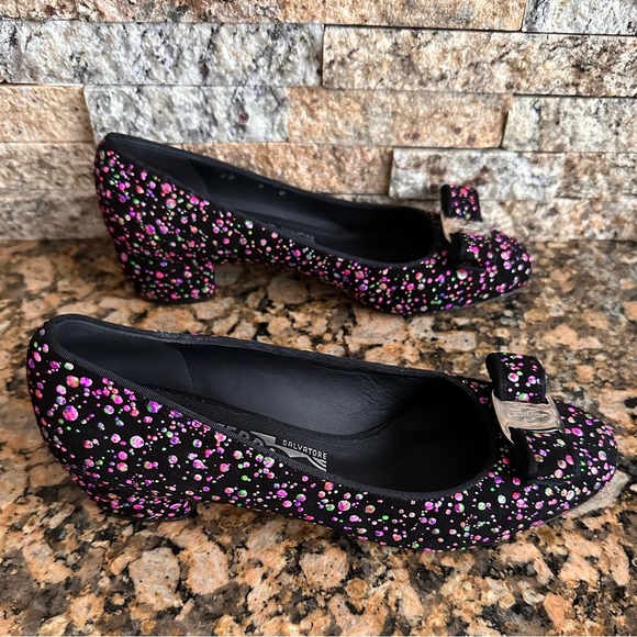 Salvatore Ferragamo Women's Vara Multicolor Paint Splatter Low Heel Pumps - Picture 5 of 10